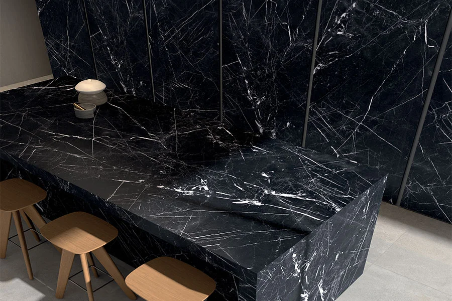 Marquina FORTE Porcelain countertops by Francini